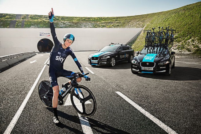 Chris_Froome_-_The_First_Man_to_Cycle_through_the_Eurotunnel_(14613677253)