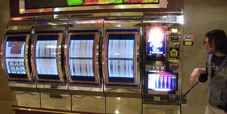 Giant Slot Machine